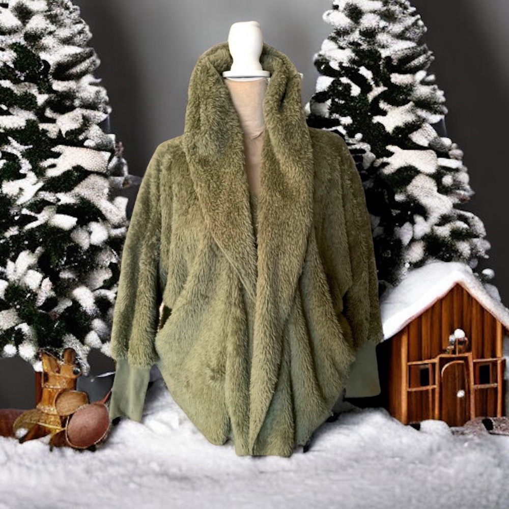 Active USA Faux Fur Cardigan Green Size Small